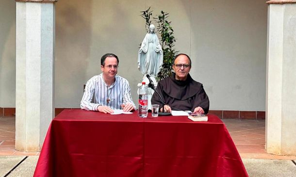 San Francisco y la Virgen María