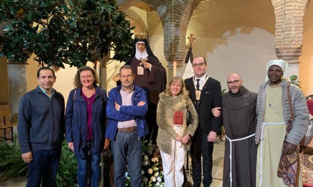 Fraternidad de Vélez-Málaga: Profesiones y Bendiciones en Honor a Santa Isabel de Hungría