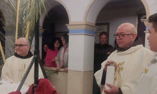De dolores a gozos de María. Via Lucis de Pascua en Santa Ana