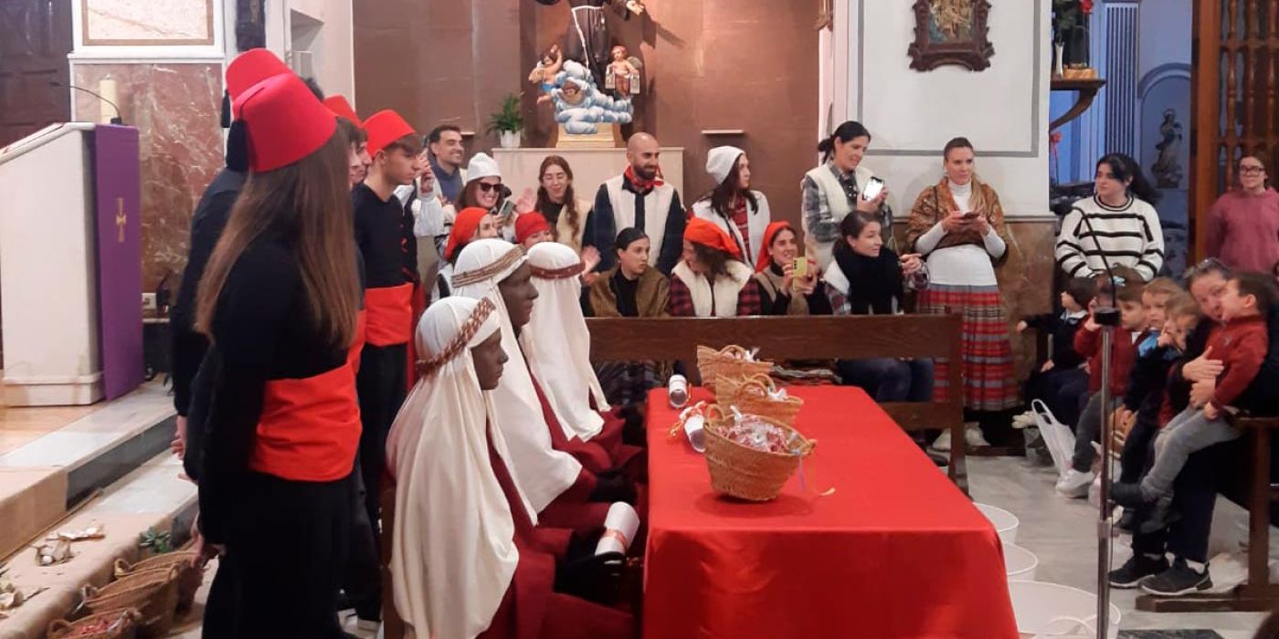 Los "Pajes reales" visitan Cocentaina